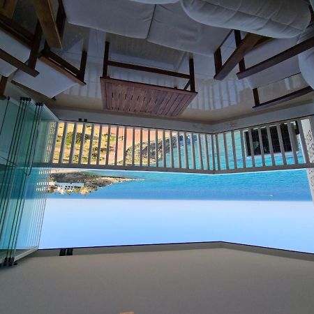 Room In Apartment - 1St Line Top Floor Apartment Carrer del Mar Luaran gambar